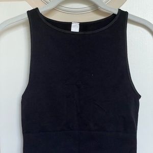 Avocado Black Active Top